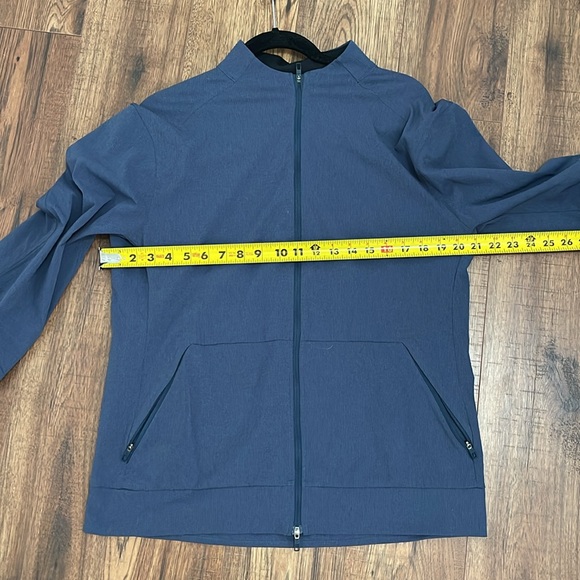 Lululemon Light weight jacket - Picture 3 of 4